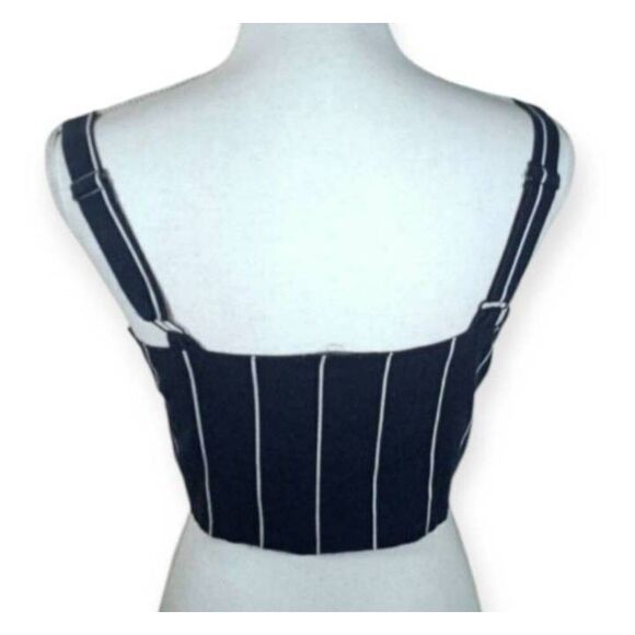 COTTON ON DENIM BLUE & WHITE STRIPE BUTTON FRONT CROP TOP SZ.S EUC. - Picture 4 of 5